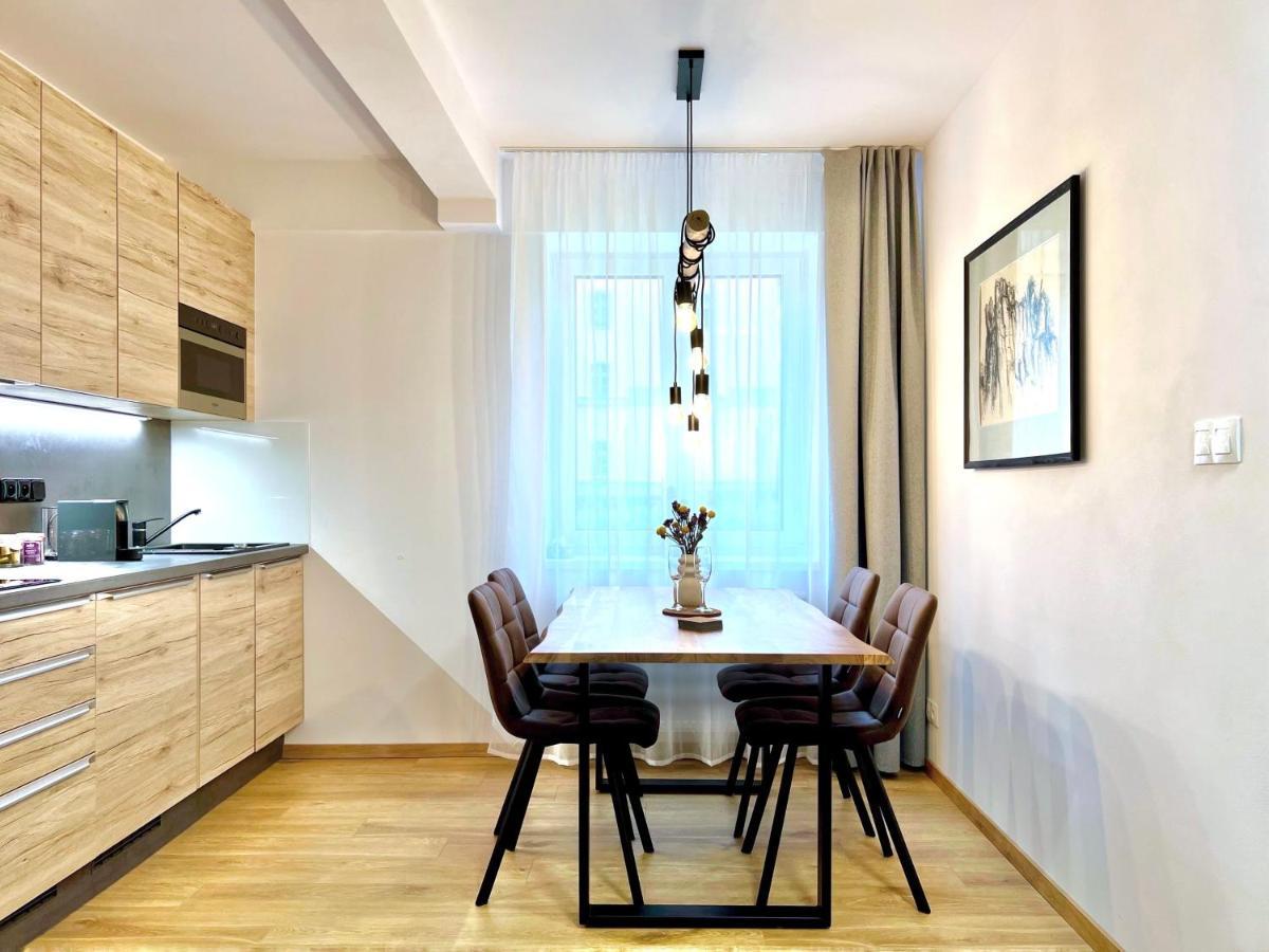Apartmany K Lanovce S Parkovanim Jáchymov Eksteriør bilde