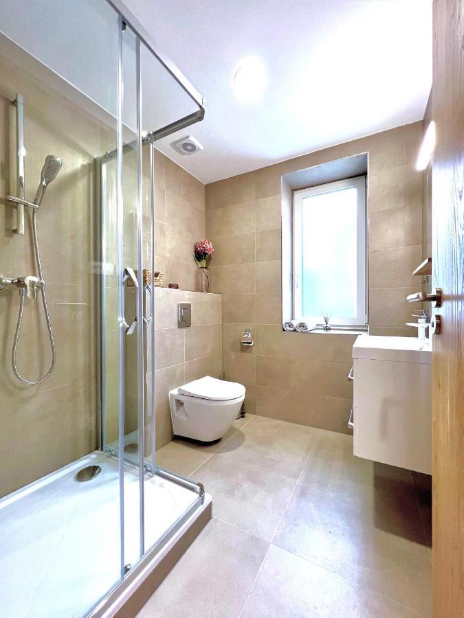 Apartmany K Lanovce S Parkovanim Jáchymov Eksteriør bilde